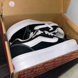 Used only 3 times vans! Original with box included!